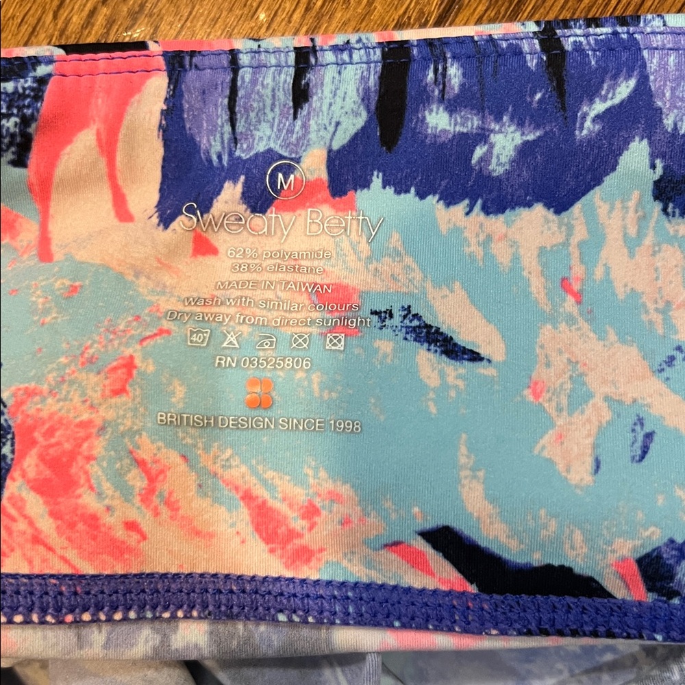 Sweaty Betty size medium leggings colorful EUC - Picture 3 of 4